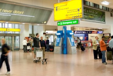 مطار هيثرو: حل مشكلة في نظام الحقائب أثرت على بعض المسافرين