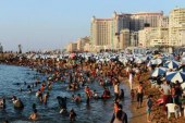 الشواطئ والمتنزهات فى الاسكندرية تشهد اقبالا كبيرا ثالت أيام العيد