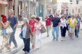 مادبا استقبلت أكثر من مئة ألف سائح منذ بداية العام الحالي