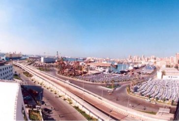 وصول 200 ألف طن بضائع إلي ميناء الإسكندرية ونشاط في حركة السفن والشاحنات