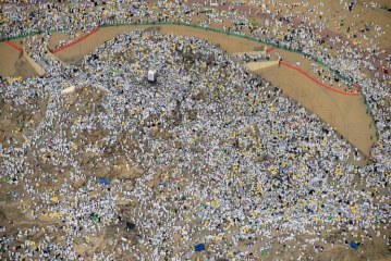 صلاتا الظهر والعصر فى عرفات .. وعظمة التوحيد