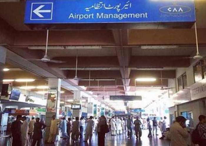 توقف برنامج الرحلات الجوية فى باكستان وإلغاء رحلات طيران بسبب عطل الانترنت