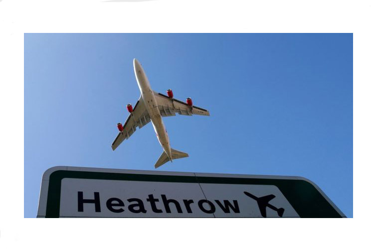 بريطانيا ترفع حظر الأجهزة الالكترونية على رحلات طيران 