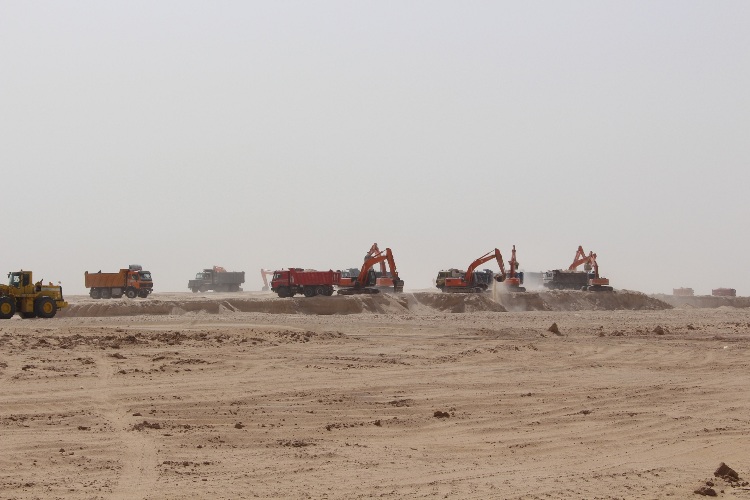 ادارة مطار كربلاء الدولي تباشر بدفن الآبار الارتوازية الموجودة في موقع المطار
