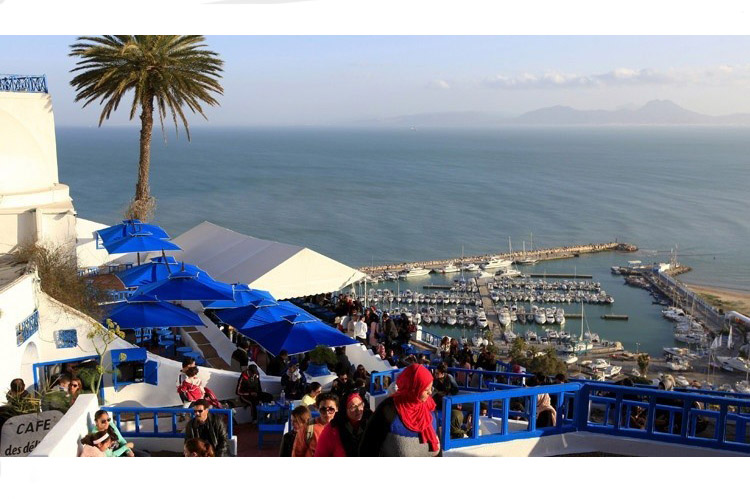 اللومى: زيادة عدد السياح الوافدين الى تونس