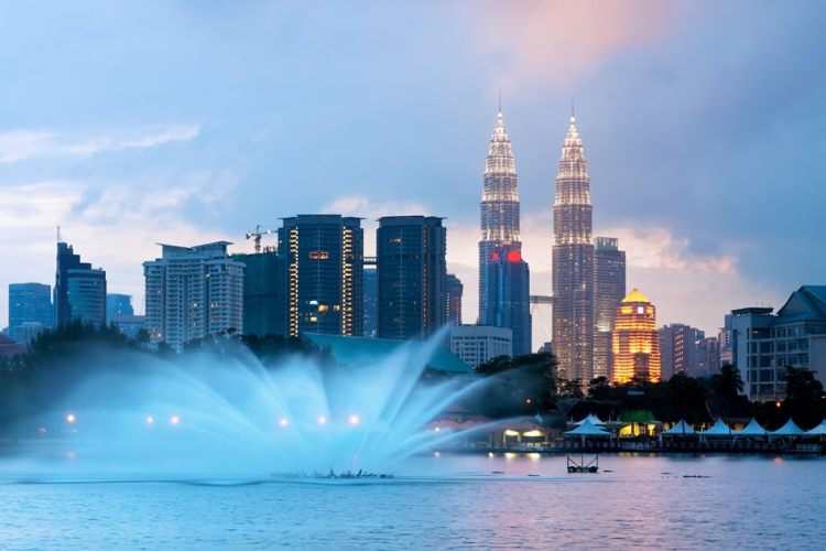 ماليزيا تستقبل 03ر5 مليون سائح من دول جنوب شرقي آسيا خلال الربع الأول
