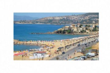 الشواطئ الجزائرية استقبلت أكثر من 130 مليون شخص خلال الصيف الحالى