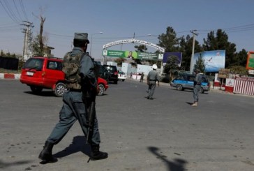 تفجيرات استهدفت مطار كابول و الدولة الإسلامية تعلن مسؤوليتها عن إطلاق صواريخ