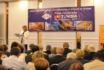 The International Federation of journalists and writers in tourism honours the Tunisian Minister of tourism salma ạllwmy