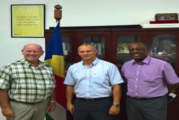 Seychelles Labor Union meets Minister of Health and Stevedore Workers