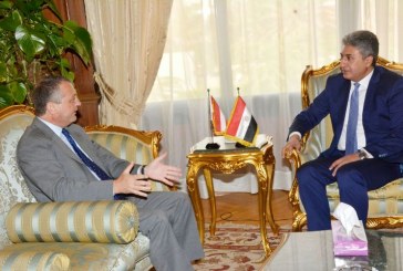 وزير الطيران المصرى يبحث مع سفير النمسا الية تطوير اتفاقية النقل الجوي بين البلدين
