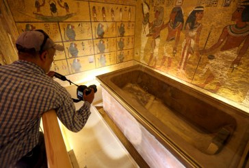 أسرار وخبايا اكتشاف مقبرة توت عنخ آمون يرصدها خبير آثار في ذكري دخولها