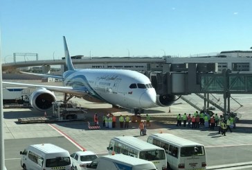 مطار مسقط الدولي الجديد يطلق أول رحلة تجريبية