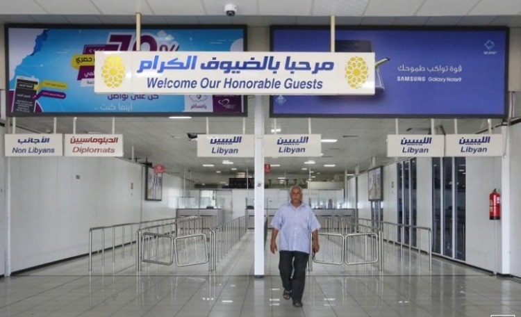 إعادة فتح مطار معيتيقة في العاصمة الليبية بعد إغلاقه بسبب اشتباكات