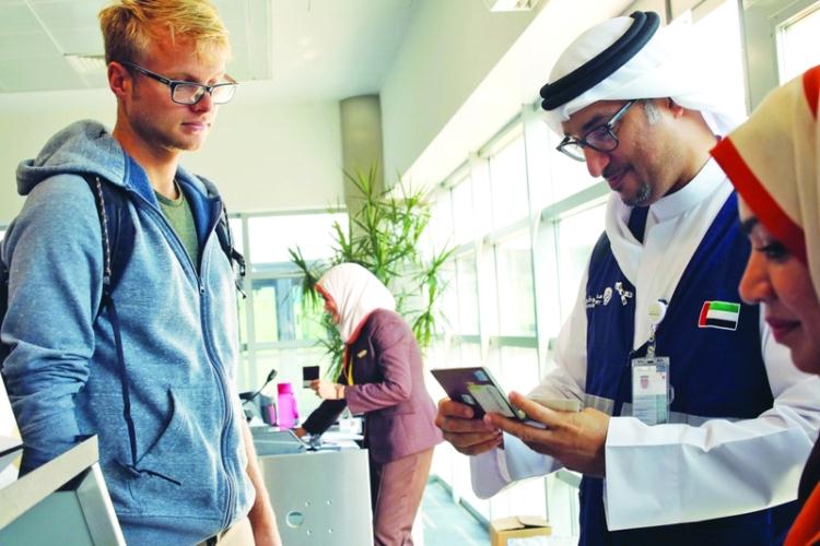 مطارات أبوظبي تحتفل بأسبوع خدمة العملاء
