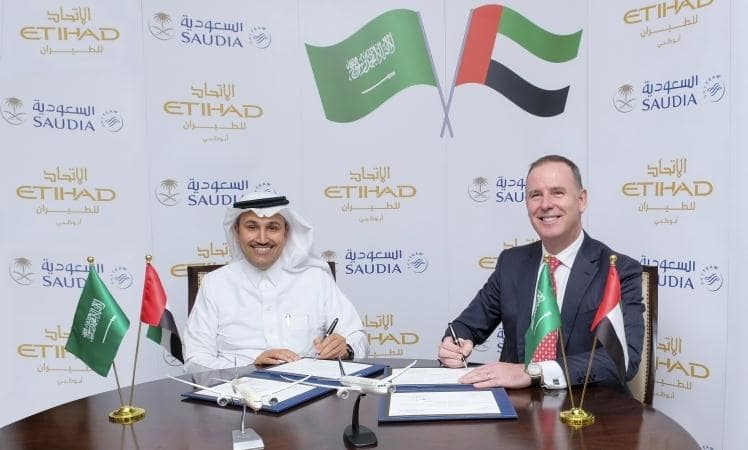 الاتحاد للطيران والخطوط السعودية يوقعان اتفاقية شراكة بالرمز تغطي 41 وجهة