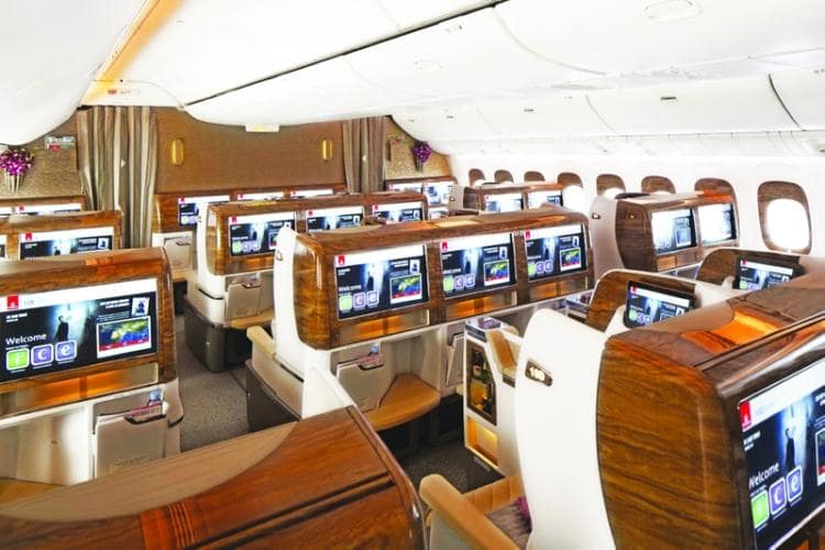 طيران الإمارات تحصد 3 جوائز ضمن « تجربة سفر المستقبل»
