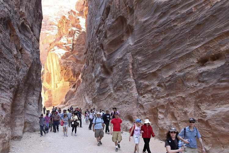 سياحة الأردن تسجل 20 % ارتفاع فى عدد الزوار من 