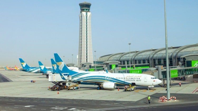 مطار مسقط الدولي أفضل مطار جديد رائد لعام 2018