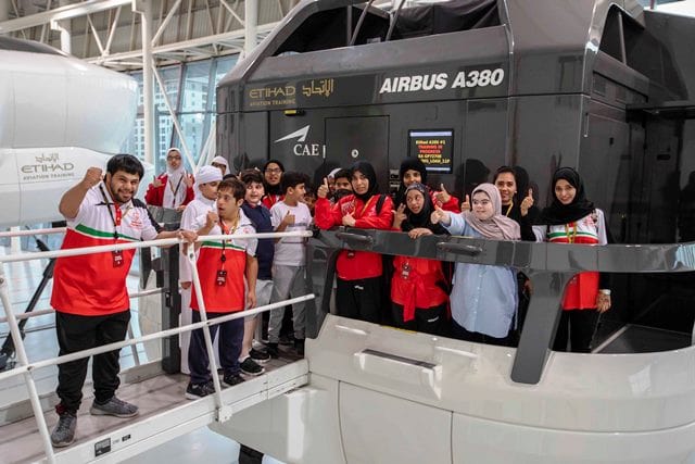 الاتحاد للطيران تدعو نخبة من لاعبي الأولمبياد الخاص الإماراتيين للمشاركة في برنامج الطيارين الصغار
