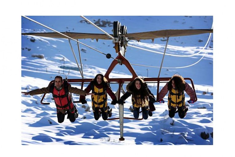 الرياضة الشتوية بكوردستان تجذب السياح المغامرين
