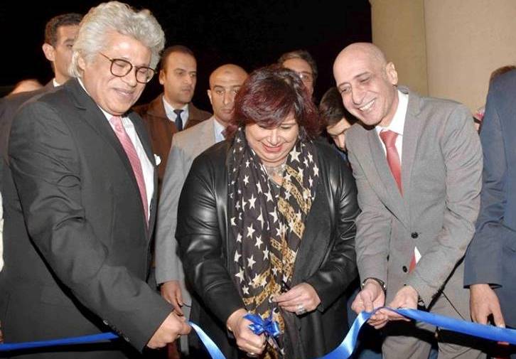 وزيرة الثقافة تفتتح الدورة ال ٤٠ للمعرض العام بمتحف الفن المصرى الحديث