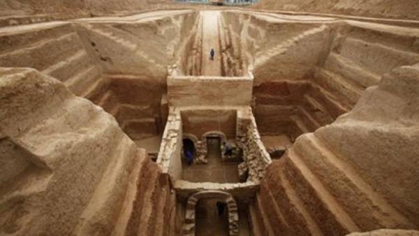 اكتشاف مقابر أثرية في حرم جامعة بالصين