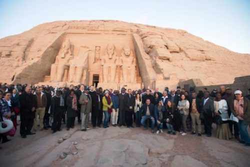 عقب متابعة ظاهرة تعامد الشمس على وجه رمسيس الثاني السياحة المصرية تختتم زيارة الدبلوماسين الأفارقة لمدينة أبو سمبل