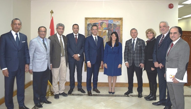 وزيرة السياحة تعقد اجتماعها الأول مع أعضاء مجلس الاتحاد المصرى للغرف السياحية