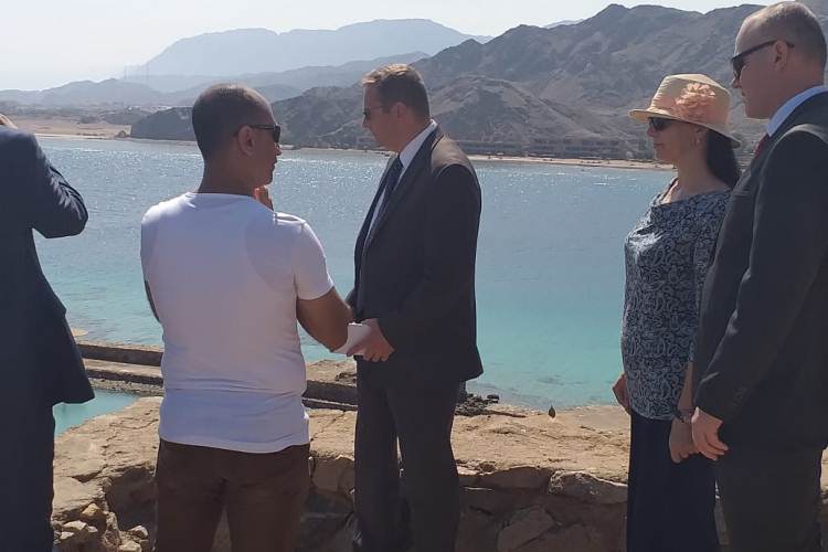 سفير التشيك يروج لمعالم جزيرة فرعون بطابا خلال زيارته لجنوب سيناء