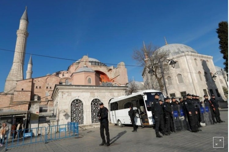الرئيس التركي يعتزم إعادة تسمية آيا صوفيا من متحف إلى مسجد