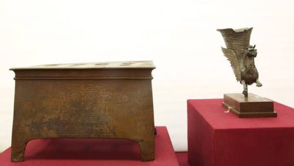 المتحف المصري بالتحرير يسلط الضوء على قطعتين أثريتين يعودان لعصر رمسيس الثاني و البطلمى