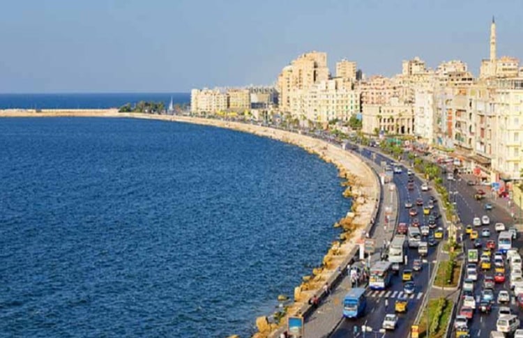 سياحة مصر تعقد دورة تدريبية لمديري المطاعم السياحية بالإسكندرية