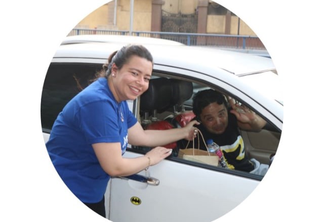 Sheraton Cairo Hotel offers Iftar Packs for Cab Drivers