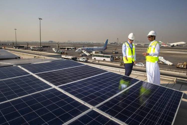 مطار دبي الدولي يضم أكبر نظام طاقة شمسية