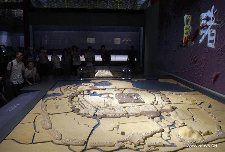 بكين تستضيف معرضاً يبرز الأطلال الاثرية لمدينة ليانغتشو للتراث العالمي