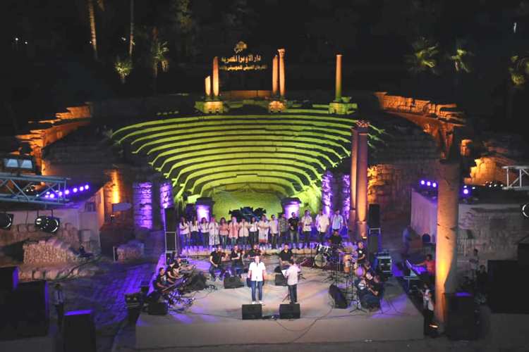 وزيرة الثقافة تشهد انطلاق فعاليات مهرجان الاوبرا بالمسرح الرومانى فى الاسكندرية