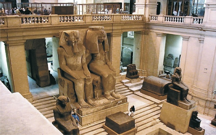 التصوير بالمحمول فى المواقع الأثرية يساهم فى التنشيط السياحي للمقصد المصري