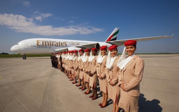 طيران الإمارات تنظم يوماً مفتوحاً لتوظيف مضيفات ومضيفين لبنانيين