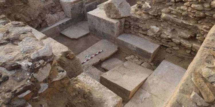 اكتشاف شاهد قبر تاريخي يعود لـ 477 سنه في مقاطعة بشمالي الصين