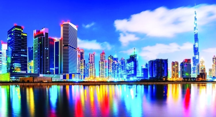 فنادق دبي وأبوظبي ترفع لافتة «كامل العدد»