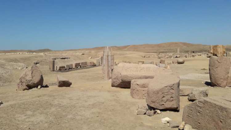 وزارة الآثار: القاهرة تستقبل أجزاء من مسلة الملك رمسيس الثاني قادمة من منطقة صان الحجر الأثرية