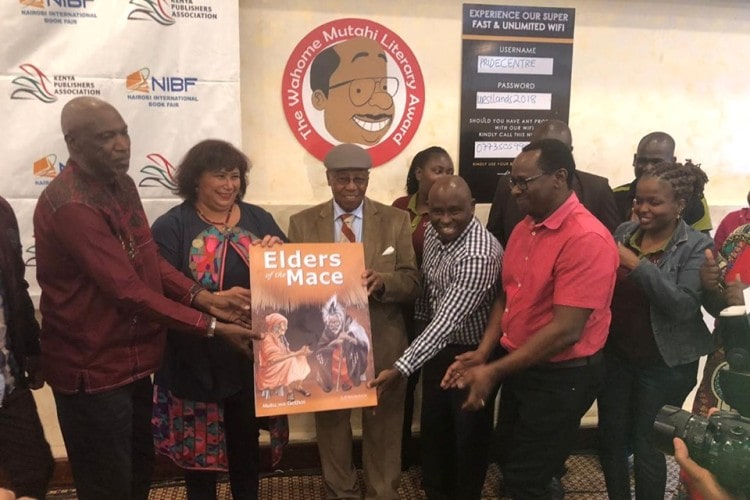 وزيرة الثقافة المصرية تسلم جائزة جومو كينياتا بمعرض نيروبي الدولي للكتاب لحكماء حامل الصولجان
