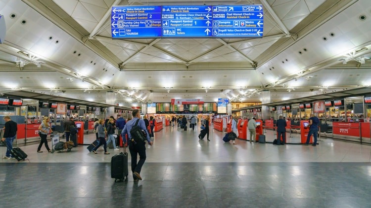 مطار إسطنبول الدولى يشهد عبور 30 مليون مسافر خلال 5 أشهر