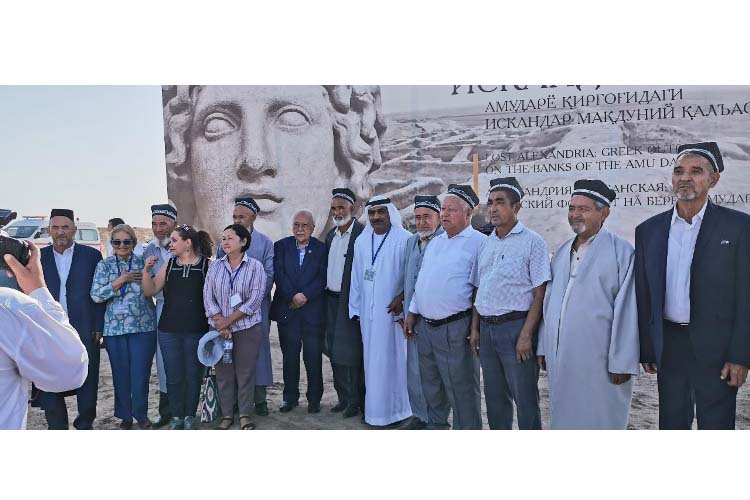 هيئة الشارقة للآثار تختتم مشاركتها في مؤتمر التراث الثقافي في أوزبكستان