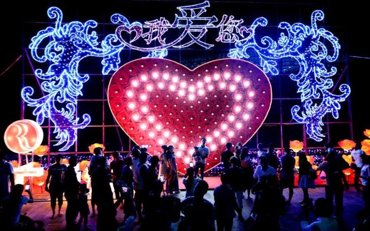 الصين تفتح فتح متحف المارشال تشانغ أول مرة أمام الجمهور ليلا
