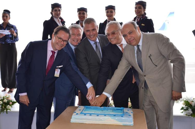 بالصور .. مصرللطيران تحتفل بإستلام أولى طائراتها من طراز إيرباص A220-300