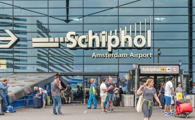 إنذار كاذب يتسبب بفوضى في مطار شخيبول الهولندي