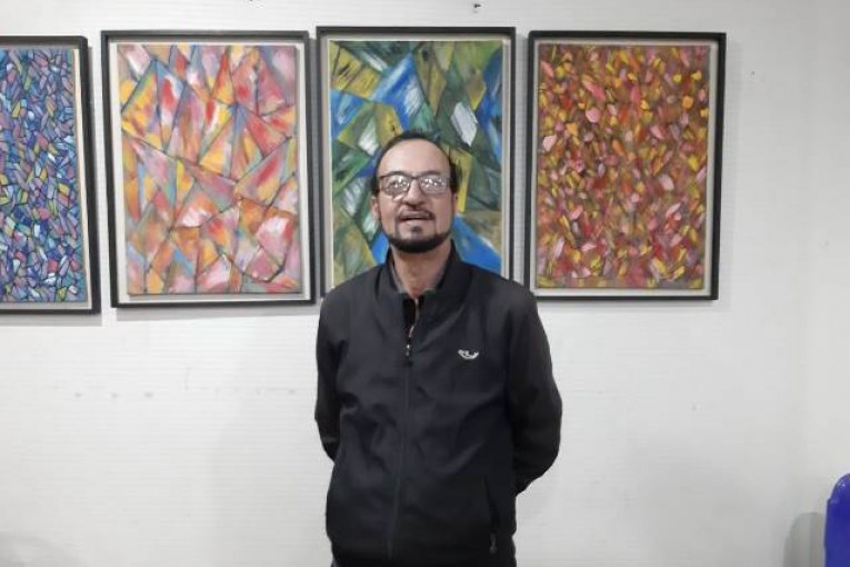 إشعاعات لونية" معرض فردي للفنان عبد اللطيف صبراني بالدار البيضاء