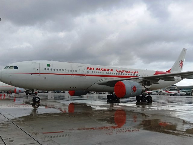 كورونا تجبر الخطوط الجزائرية على الدخول قسرا في حالة صيانة بعد قرار وقف رحلات الطيران